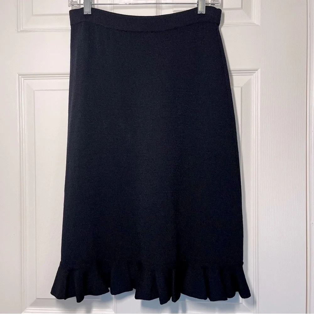 St John Collection Elegant Black Ruffle Skirt Size 2 - Picture 7 of 7